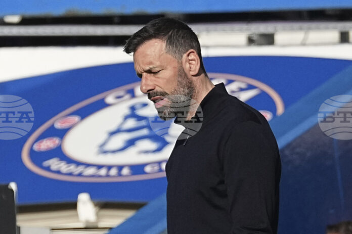 Лестър обяви прекратяването на договора с мениджъра Рууд ван Нистелрой