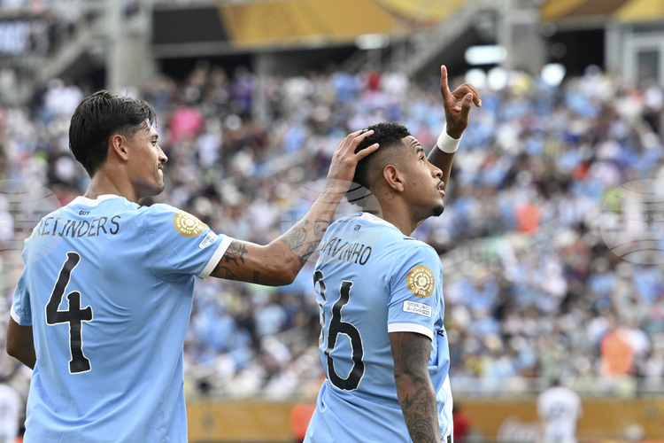 СподелиМанчестър Сити завоюва първата позиция в група G на Световното