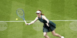 Мая Джойнт се класира за полуфиналите на турнира по тенис в Ийстбърн