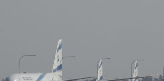 Националната авиокомпания "Ел Ал еърлайнс" е получила разрешение да започне полети за връщане в Израел на блокирани в чужбина пътници