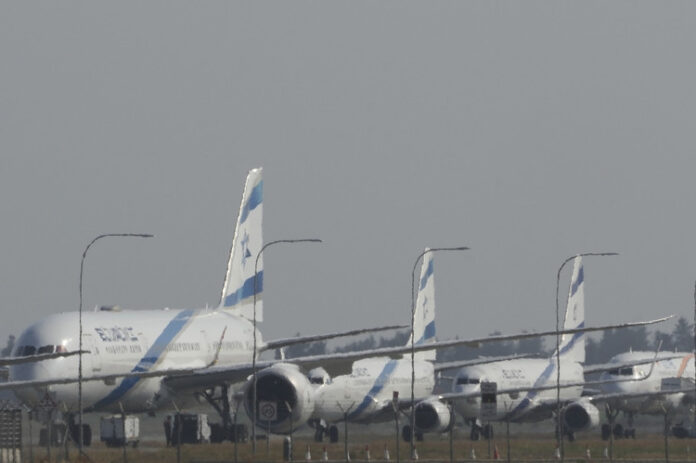 Националната авиокомпания "Ел Ал еърлайнс" е получила разрешение да започне полети за връщане в Израел на блокирани в чужбина пътници