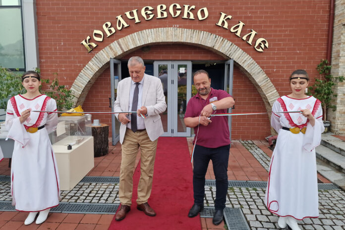 Нова постоянна експозиция е открита в късноантичната крепост „Ковачевско кале“ Нова постоянна експозиция е открита в късноантичната крепост „Ковачевско кале“ край Попово