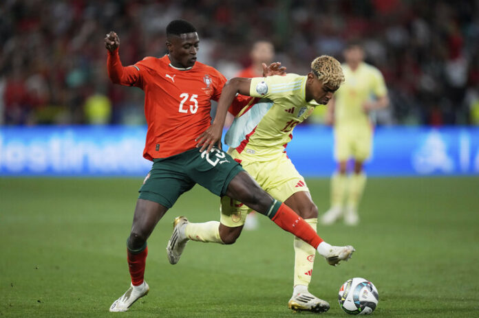 Нуно Мендеш: Неутрализирах Ямал, но през този сезон играх срещу много големи футболисти