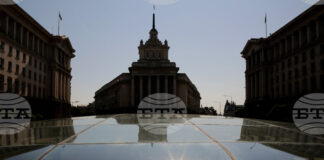 Няма непосредствена заплаха за сигурността на България, казаха от правителството по повод ситуацията в Близкия изток