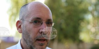 Няма по-важно от това да живеем в свят, в който културата ни прави по-човечни и по-добри, заяви Камен Балкански