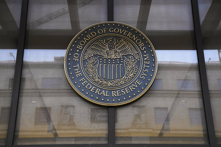 СподелиУправлението за федерален резерв УФР на Съединените щати реши да