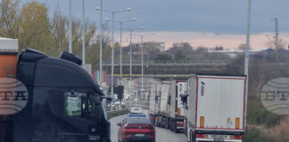 От 24 до 27 юни ще бъде ограничено движението на камиони по участъци в Северна България поради очакваните температури над 35 градуса, съобщиха от АПИ