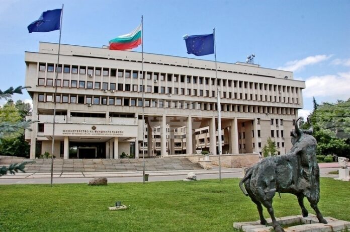 От МВнР призовават към деескалация и дипломатически усилия за избягване на по-нататъшно влошаване на ситуацията в Близкия изток