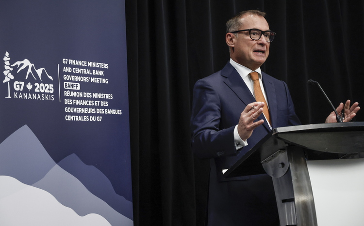 СподелиЙоахим Нагел член на управителния съвет на Европейската централна банка