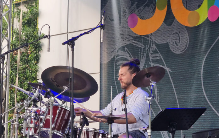 Петър Салчев и Funkilicious ще закрият тазгодишното издание на фестивала Петър Салчев и Funkilicious ще закрият тазгодишното издание на фестивала "Цветовете на джаза" в Стара Загора