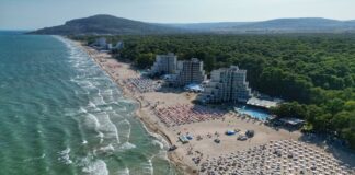 По хотелите от Северното Черноморие има работещи от страни от Европейския съюз, повечето са румънци