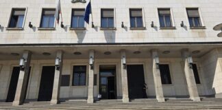 При първоначално слаб интерес започна продажбата на медната възпоменателна монета, посветена на 100 години от рождението на Георги Парцалев