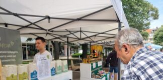 Производители от Югоизточна България събра за втори път в Ямбол регионално фермерско-занаятчийско изложение