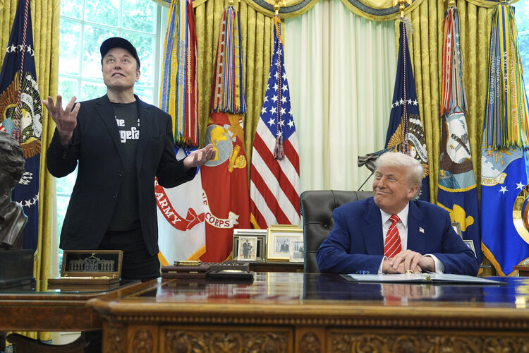 СподелиИлон Мъск бързо реагира на обвиненията на Доналд Тръмп отправени