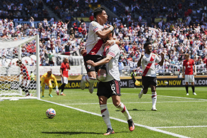 Ривър Плейт започна с победа на Световното клубно първенство в САЩ