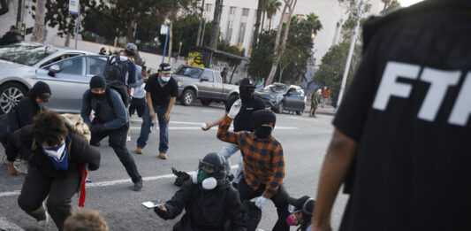 Протести в Лос Анджелис