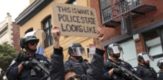 Шейсет души са арестувани по време на протести, прераснали в насилие в Сан Франциско, съобщи полицията