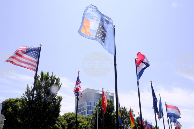 СподелиГодишната на НАТО стартира днес в Хага Нидерландия Генералният секретар на