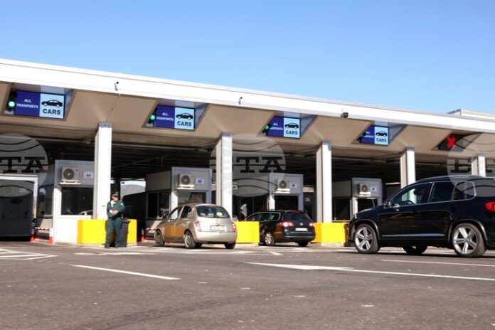 Трафикът е нормален на всички гранични пунктове с Република Северна Македония, Турция и Сърбия