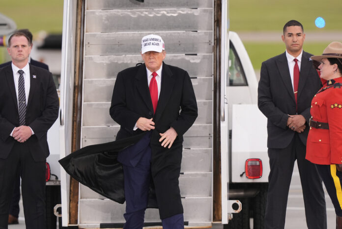 Тръмп пристигна в Канада за срещата на върха на Г-7 на фона на търговско и политическо напрежение