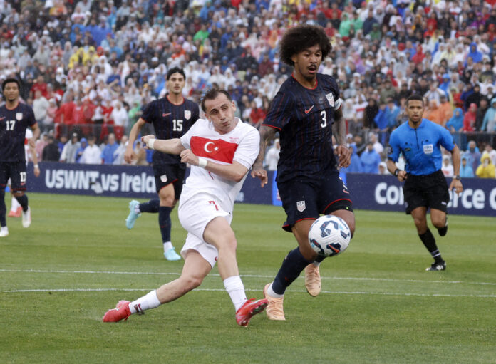 Турция победи домакина на следващото световно първенство в САЩ в контрола