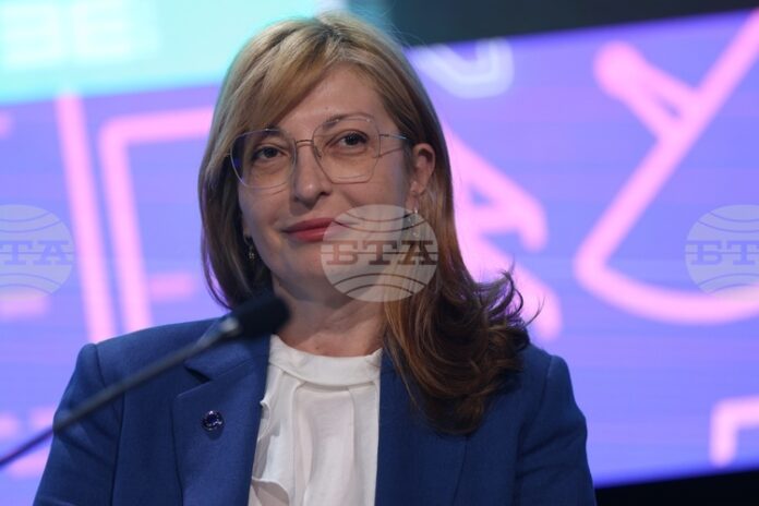 В Севиля беше дадено начало на строежа на първата сграда на ЕК с положителни нетни емисии, посочи еврокомисарят Екатерина Захариева