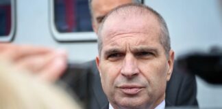 Вицепремиерът Гроздан Караджов ще открие публична дискусия за предстоящата процедура за пътнически услуги с железопътен транспорт