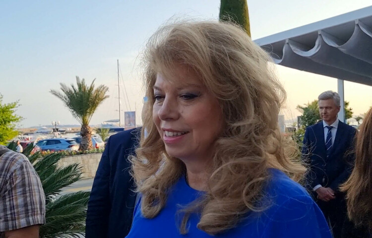 СподелиВицепрезидентът Илияна Йотова изрази похвала към координационния център на Министерството