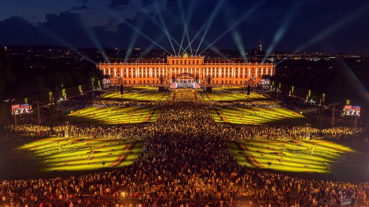 СподелиНа 13 юни Виенската филхармония ще представи концерт в парка