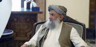 Висш представител на талибаните предложи амнистия на афганистанците, избягали от страната, като ги призова да се завърнат