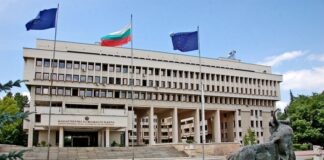 Заради последната ескалация на напрежението в региона на Близкия изток от МВнР препоръчват на нуждаещите се българи няколко комуникационни канала