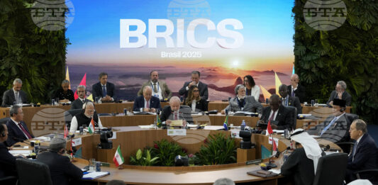 Световни лидери участват в срещата на върха на БРИКС в Рио де Жанейро