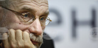 Борис Акунин