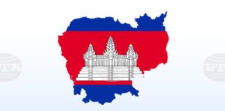 Археолози реставрират рушащата се кула на храм археологически парк Ангкор