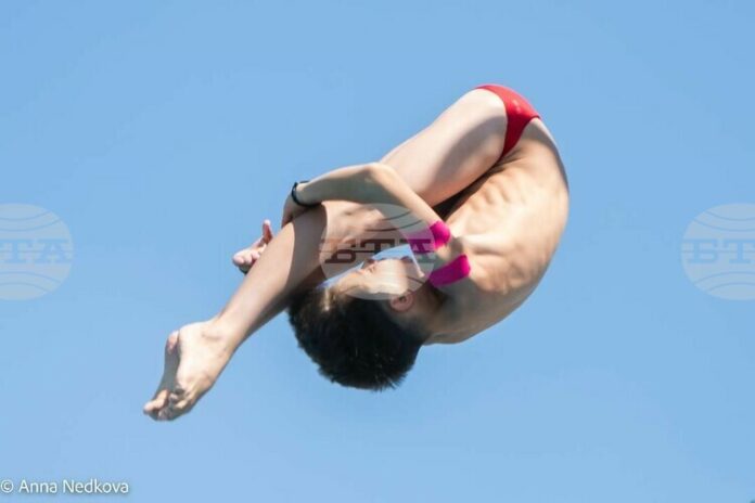 Българските състезатели спечелиха четири титли и общо осем медала от Балканските игри по скокове във вода за юноши и девойки в София