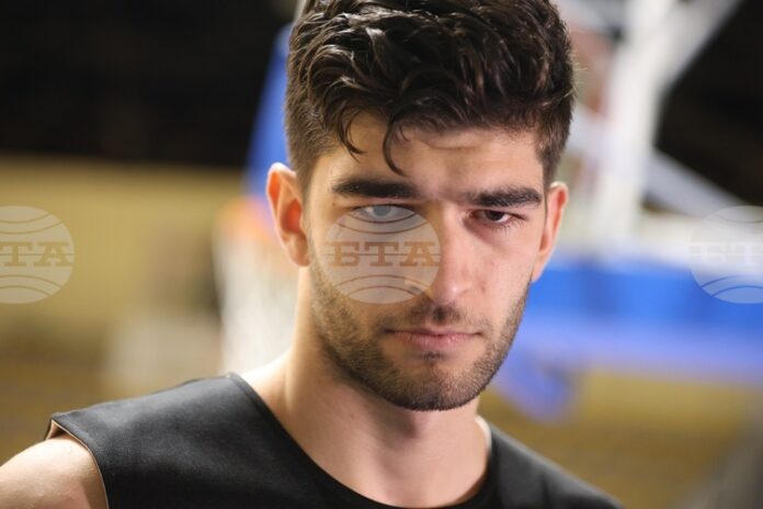 Баскетболният национал Емил Стоилов напуска испанския Менорка