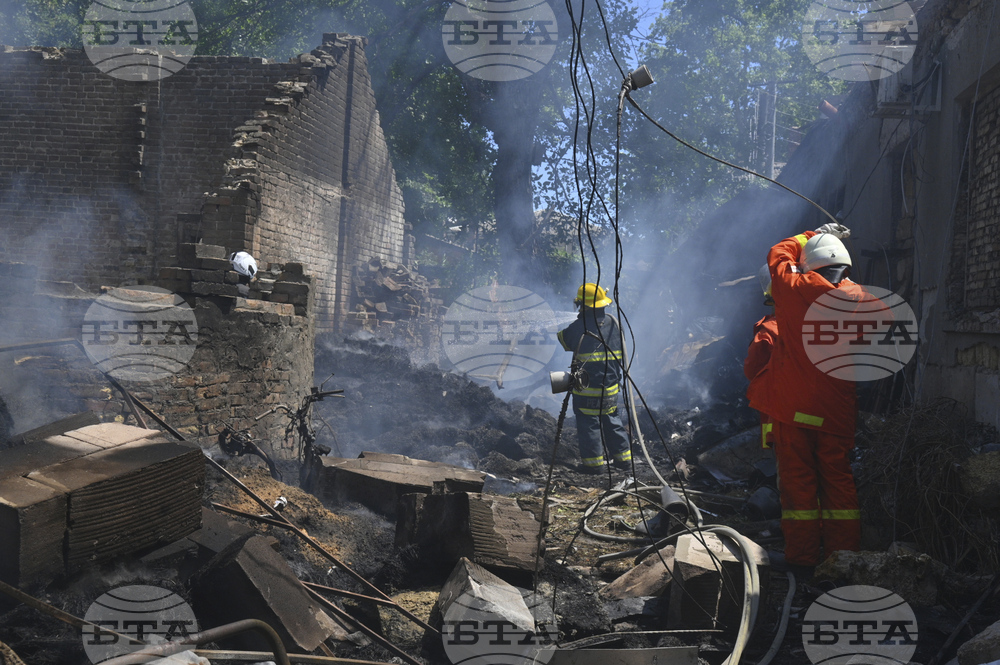 СподелиПрез нощта Русия е предприела вълна от ракетни и безпилотни