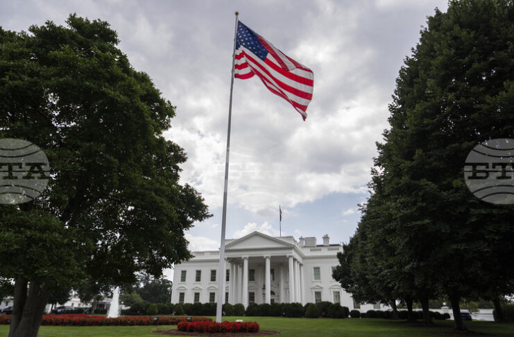 Белият дом представи план за политиката си в областта на изкуствения интелект, целящ доминираща позиция на САЩ в сектора