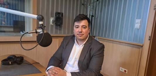 Цветомир Николов