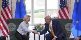 Тръмп и Фон дер Лайен обявиха споразумение за 15% мита на стоките от ЕС