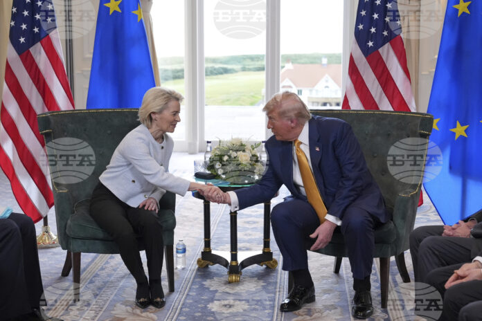 Тръмп и Фон дер Лайен обявиха споразумение за 15% мита на стоките от ЕС Тръмп и Фон дер Лайен обявиха споразумение за 15% мита на стоките от ЕС