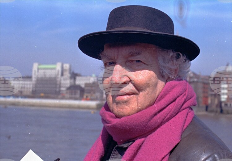 СподелиДнес празнуваме 130 години от раждането на британския поет и