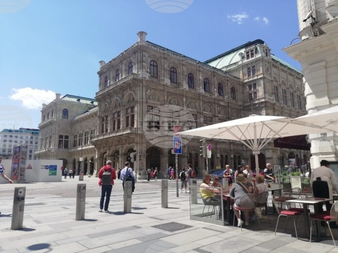 Домакинствата в Австрия са спестили 30 милиарда евро през 2024 Домакинствата в Австрия са спестили 30 милиарда евро през 2024 г.