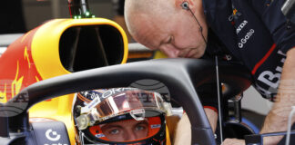 Ферстапен ще остане с „Ред Бул“ до 2026 година