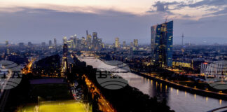 Германската икономика губи скорост, предупреждава "Бундесбанк"