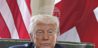 Глобалните мита ще бъдат в диапазона 15-20 процента, съобщи Тръмп