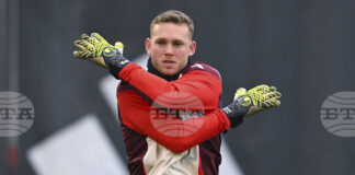 Хамбургер ШФ взе под наем вратаря на Байерн Мюнхен Даниел Перец, това отвори място за играч на Лудогорец при баварците