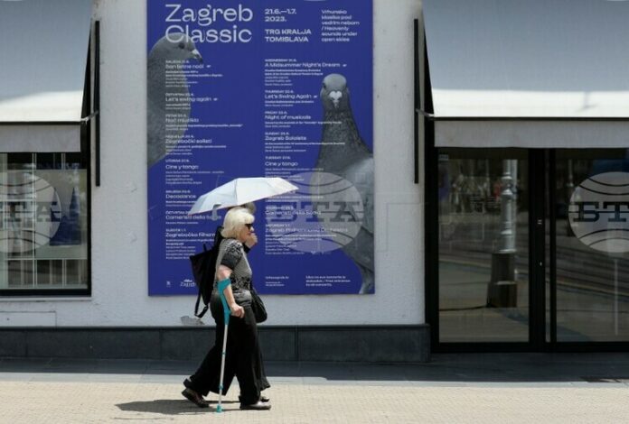 ХИНА: Средната заплата в Загреб през април е с 203 евро по-висока от средната заплата за Хърватия