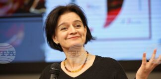 Искаме да представим жив спектакъл, каза поетесата Мария Донева за „Многострадалната Геновева, или летопис на едно въстание”