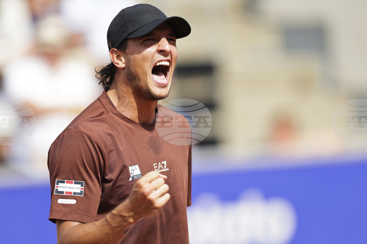 СподелиИталианецът Лучано Дардери триумфира на турнира по тенис на клей